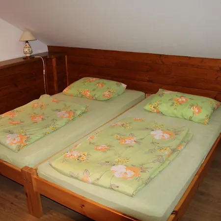 Czar Jezioraka - Pod Dobra Nuta